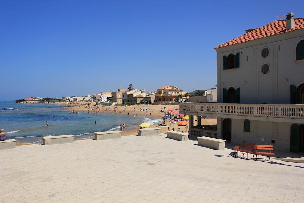 Appartamenti Pomelia Punta Secca Exterior foto